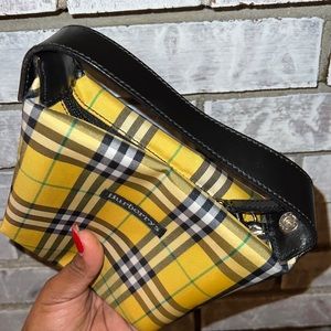 Burberry Nylon vintage purse (Mini)
